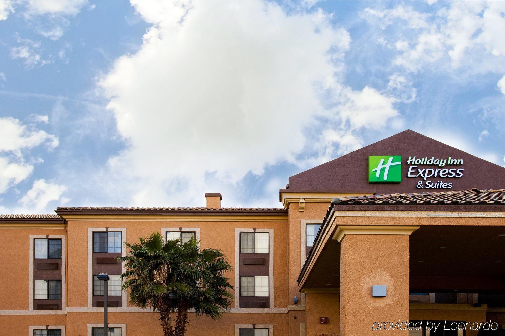 Holiday Inn Express Hotel&Suites Hesperia, an IHG Hotel Exterior foto
