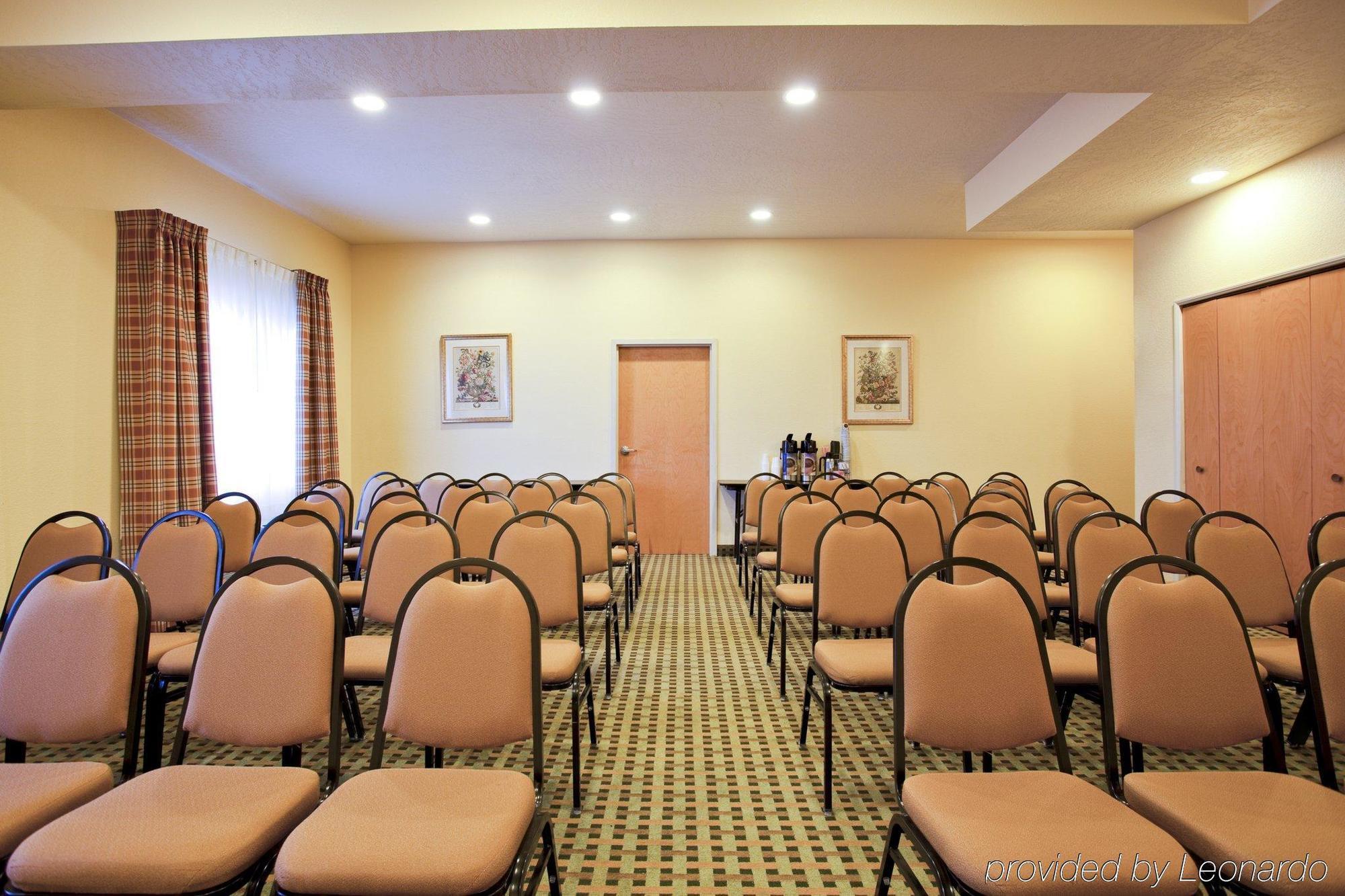 Holiday Inn Express Hotel&Suites Hesperia, an IHG Hotel Exterior foto